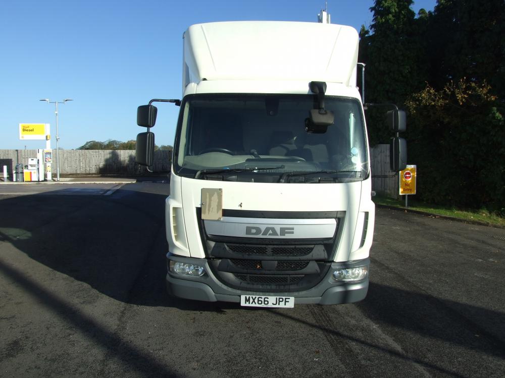 2016 DAF LF 220 – BOX WITH TUCK UNDER TAIL LIFT – 7.5 TONNE
